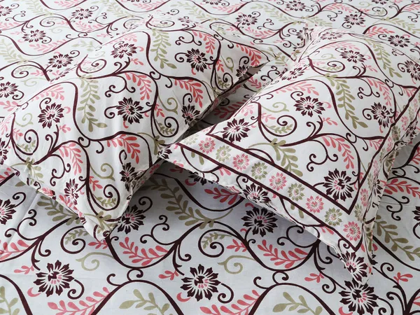 Mutlicolor_Cotton_Rajwada_Latika_Double_Bedsheet_With_Pillow_Cover_120X120_Cm